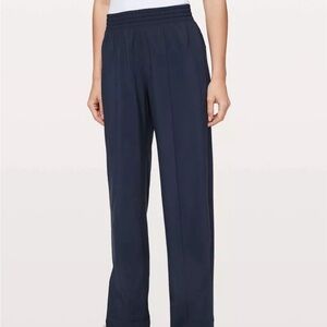 Lululemon Wanderer Wide Leg Pant True Navy cropped